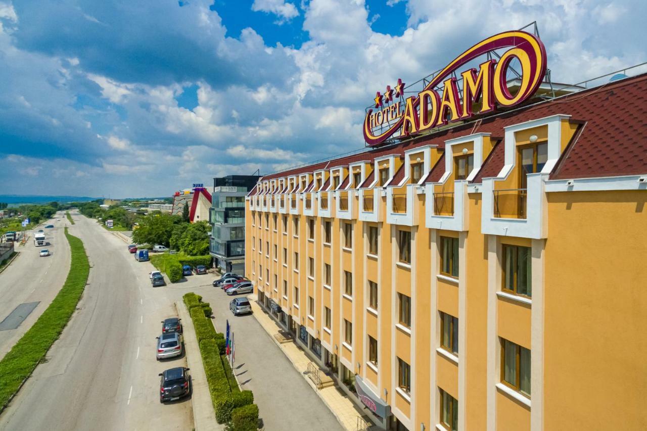 וארנה Adamo Hotel מראה חיצוני תמונה