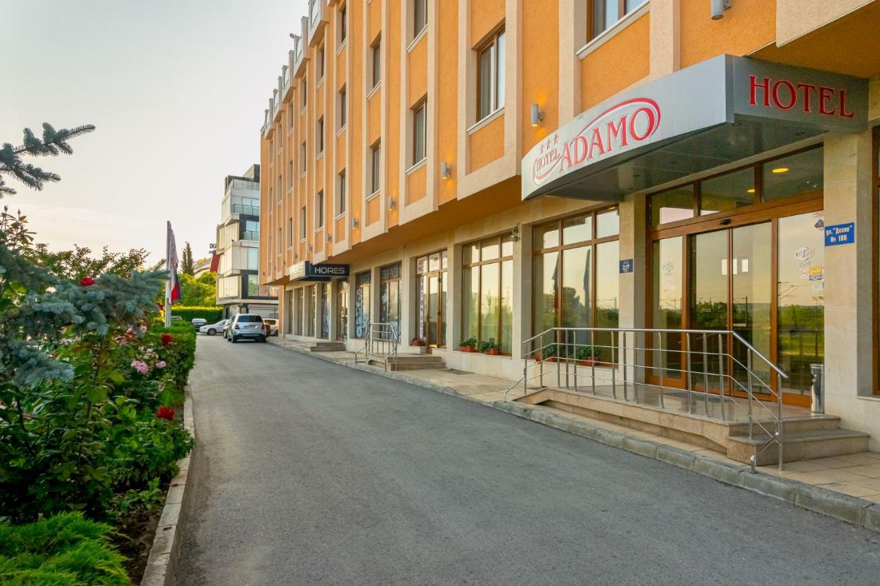 וארנה Adamo Hotel מראה חיצוני תמונה