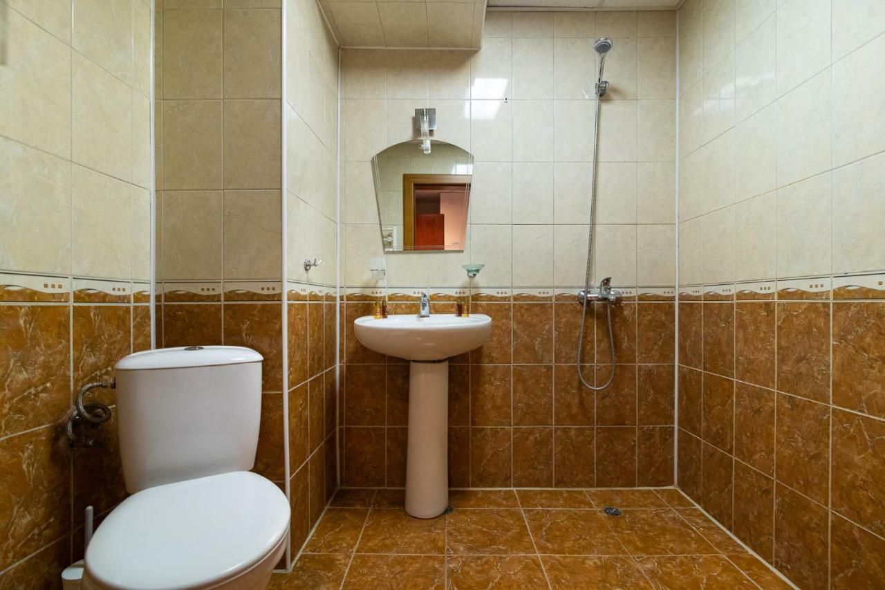 וארנה Adamo Hotel מראה חיצוני תמונה