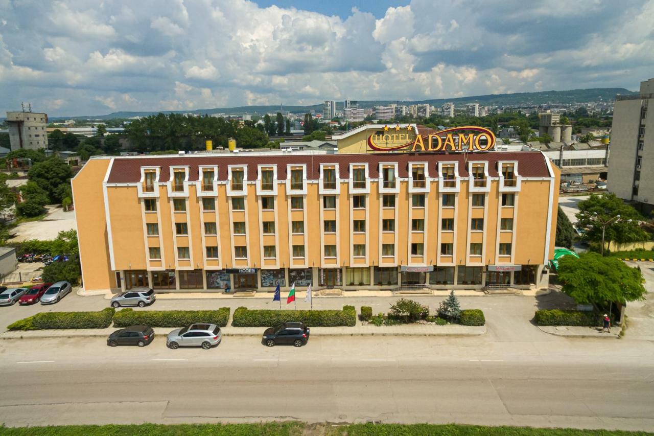 וארנה Adamo Hotel מראה חיצוני תמונה